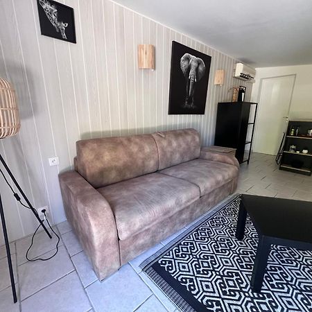 Lovina Chambre De Charme Avec Jaccuzi Velaux Eksteriør bilde