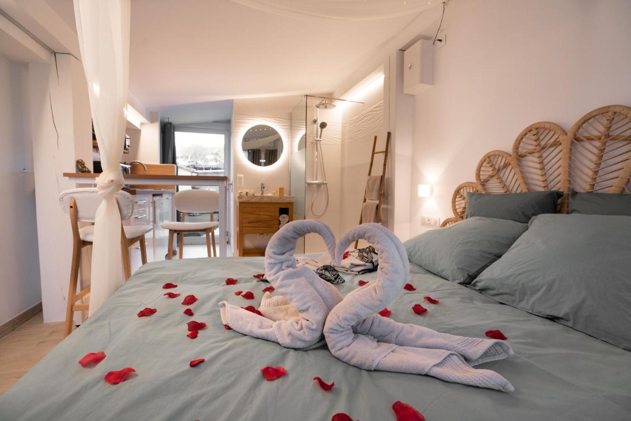 Lovina Chambre De Charme Avec Jaccuzi Velaux Eksteriør bilde