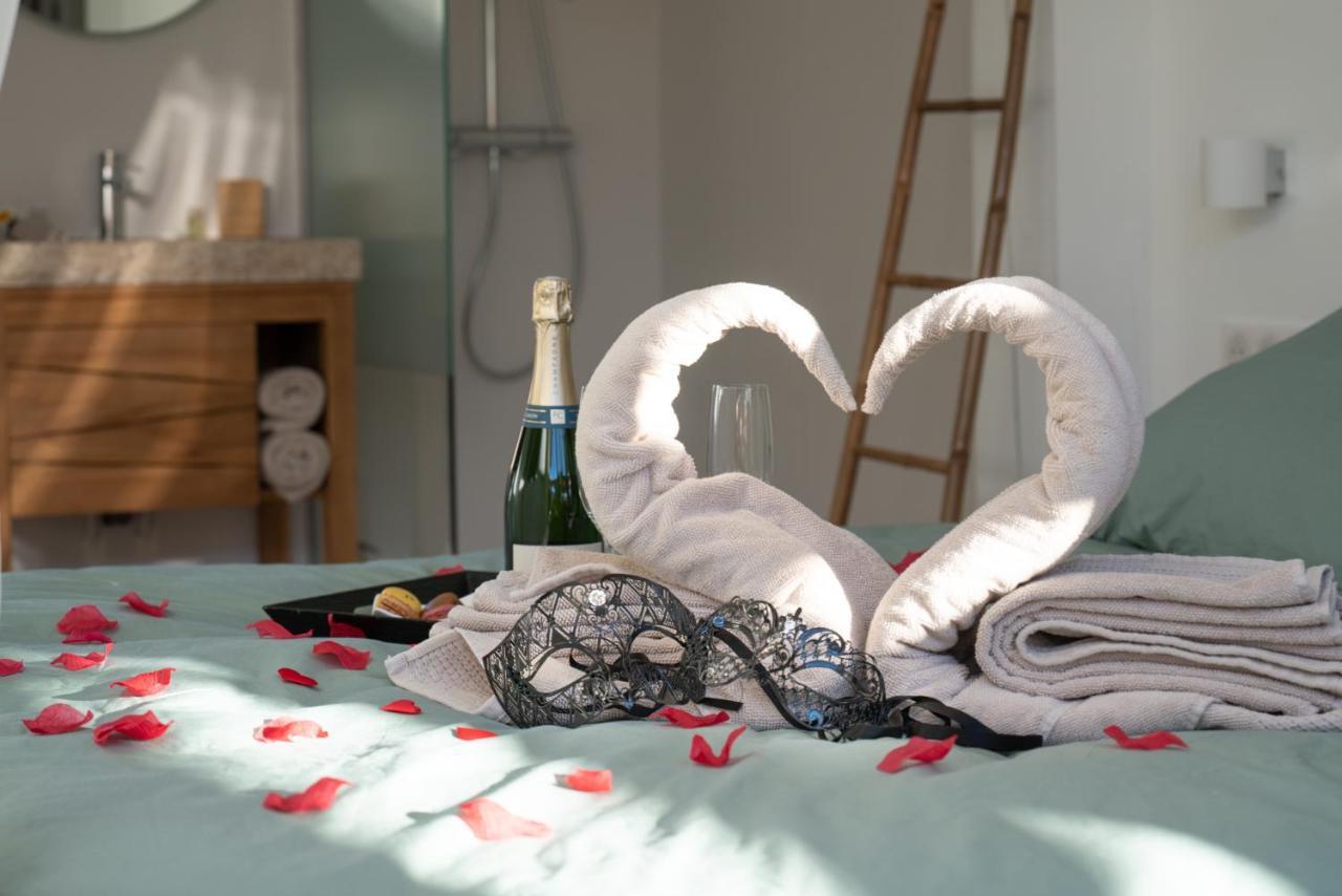 Lovina Chambre De Charme Avec Jaccuzi Velaux Eksteriør bilde
