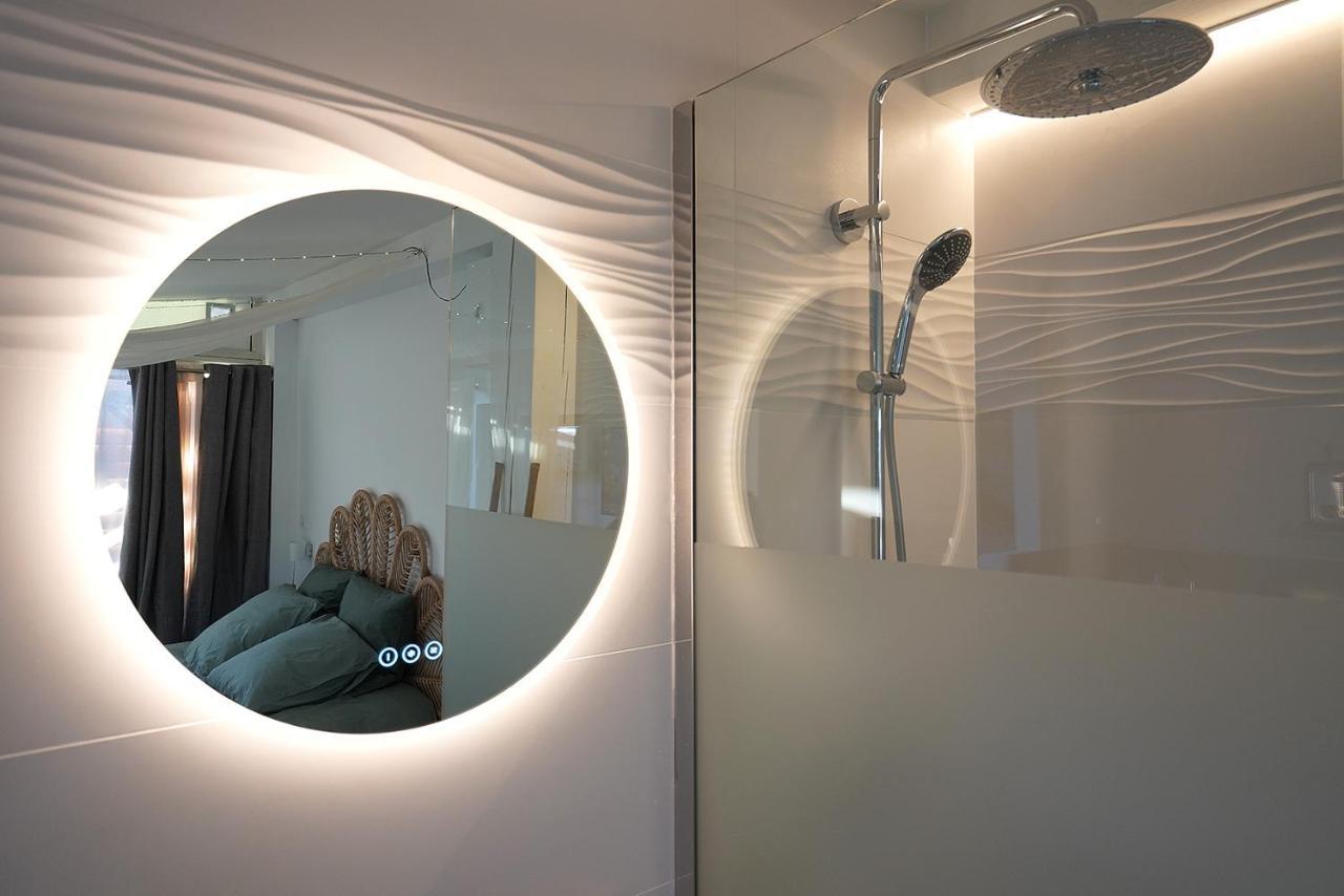 Lovina Chambre De Charme Avec Jaccuzi Velaux Eksteriør bilde